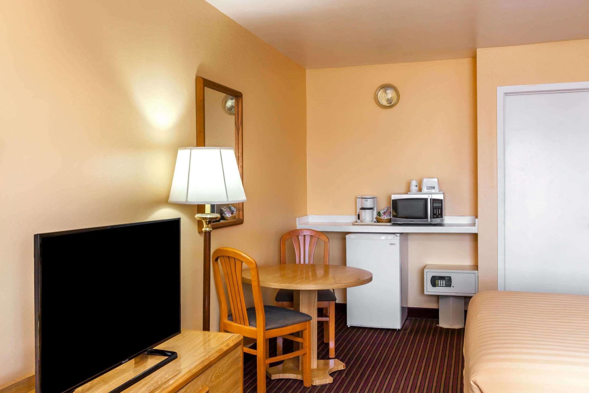 University Inn At San Luis Obispo Luaran gambar
